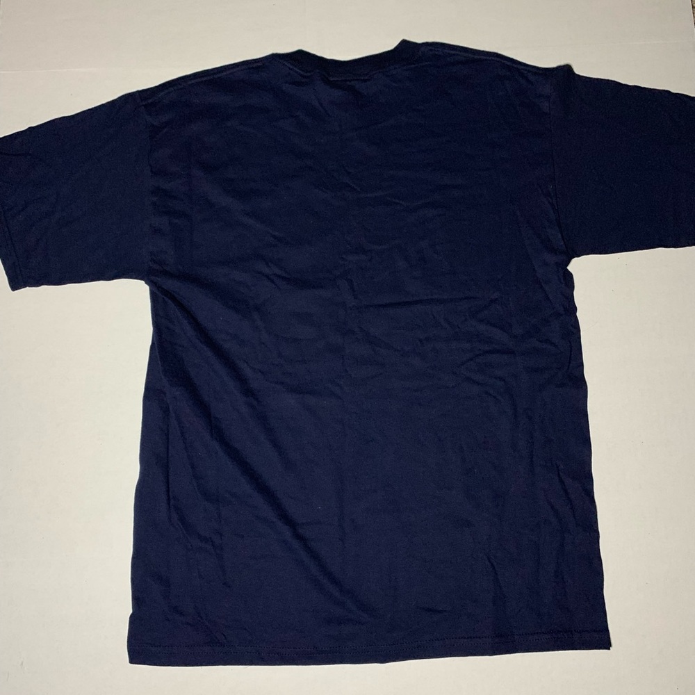 Walt Disney world T-shirt - Picture 3 of 3